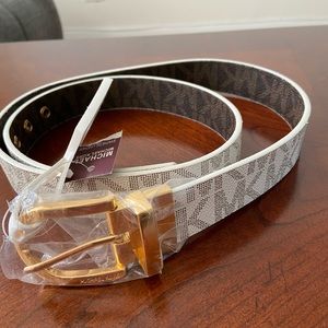Michael Kors reversible belt